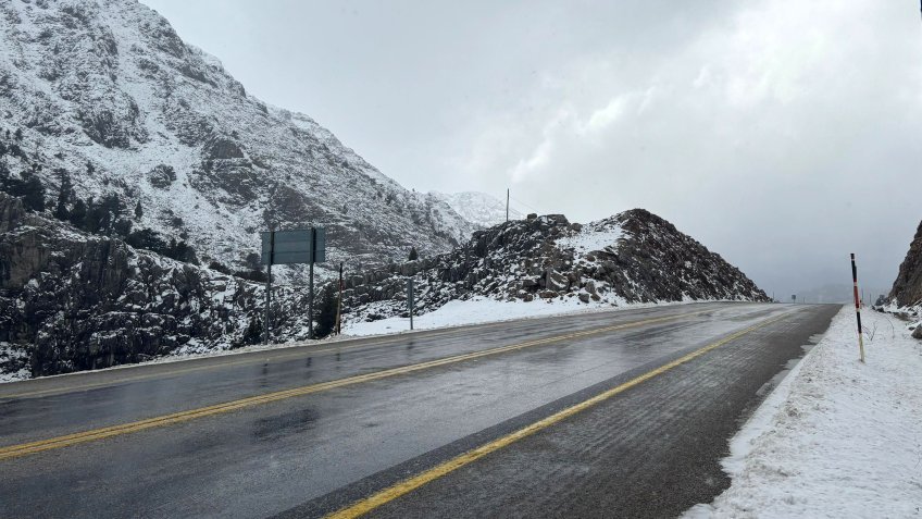 Antalya'da sağanak; şimşekler gökyüzünü aydınlattı (3)