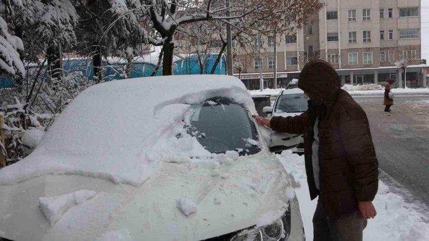 Bitlis’te 107 köy yolu ulaşıma açıldı