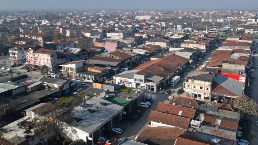 Düzce'de esnaflara kentsel dönüşüm tebligatları ulaşmaya başladı