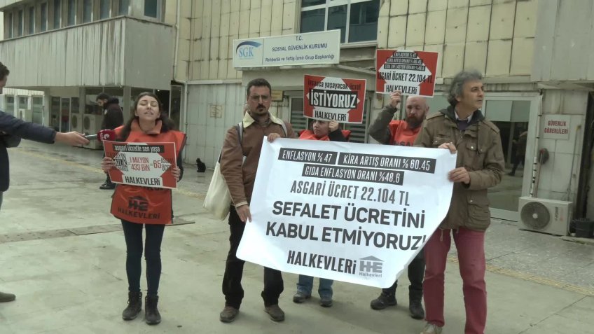 İzmir'de Halkevleri'nden asgari ücret tepkisi: Sarayın bir saniyelik harcaması bir asgari ücret bedelinde