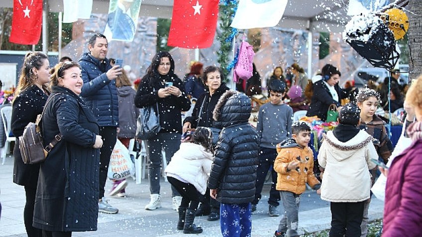 Karabağlar'da “Yılbaşı Panayırı" başladı