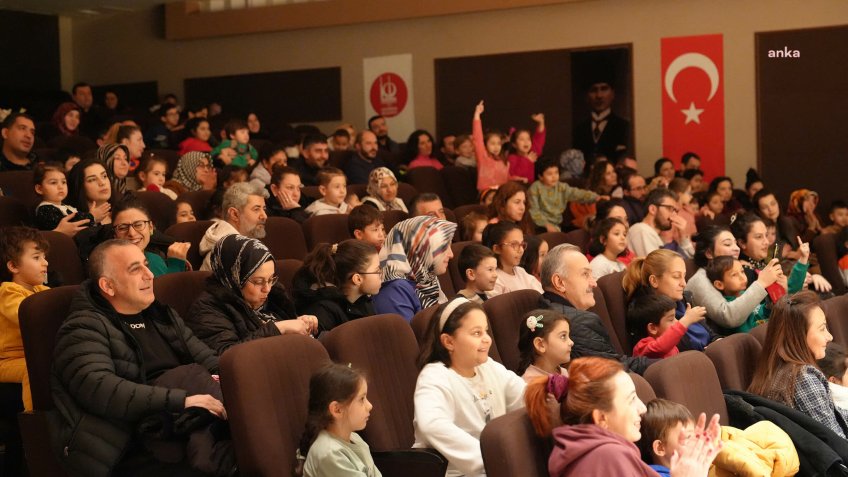 Keçiören Belediyesi'nin ev sahipliğinde düzenlenen 27. Uluslararası Ankara Tiyatro Festivali, sona erdi