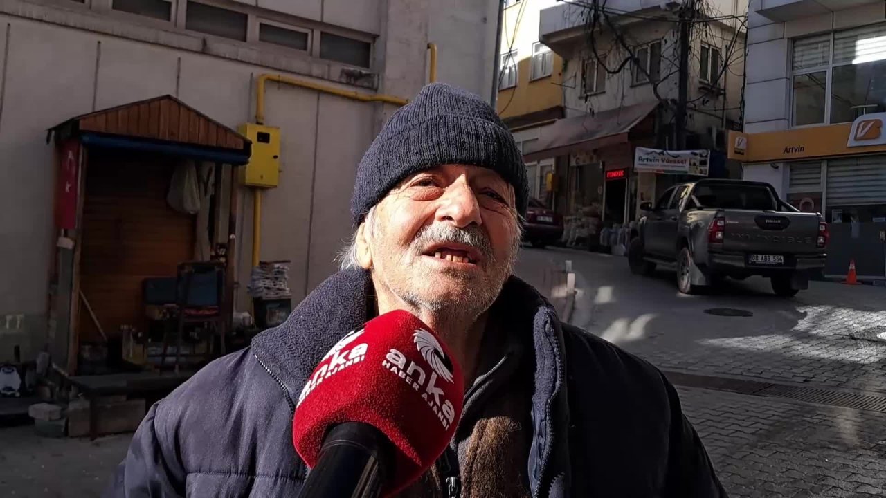 Artvinli kasap: "Şu an 50 gram, 20 gram kıyma alanlar var. 20 gramı da yemeğe tat versin diye alıyorlar"