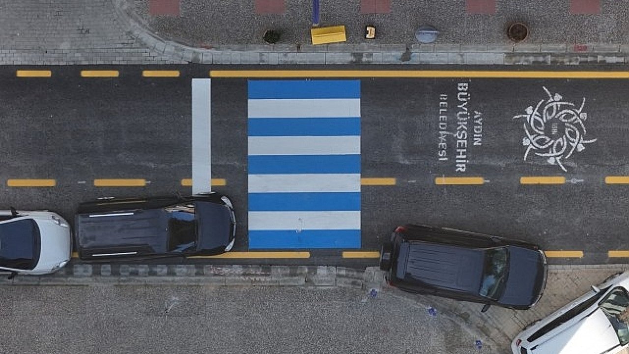 Aydın Büyükşehir Belediyesi, Efeler ilçesinin en işlek noktalarından biri olan Cumhuriyet Caddesi'ni baştan sona yeniledi