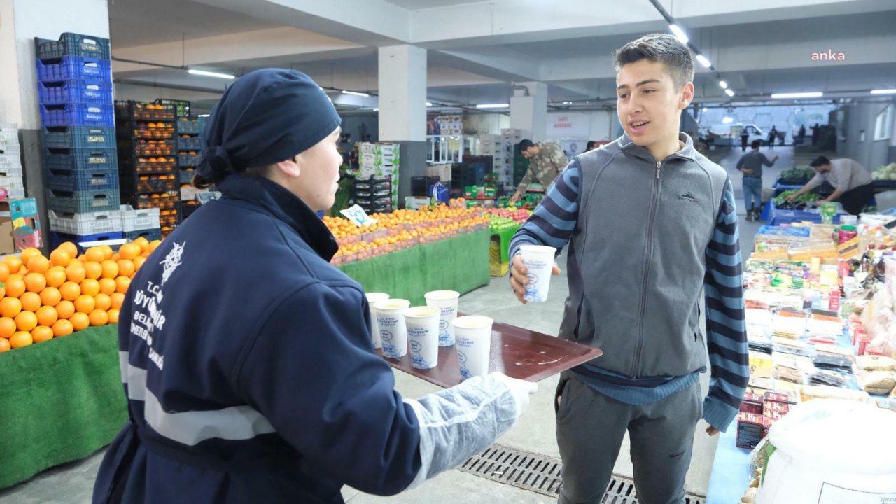 Aydın Büyükşehir Belediyesi'nin çorba ikramı bu yıl da devam ediyor