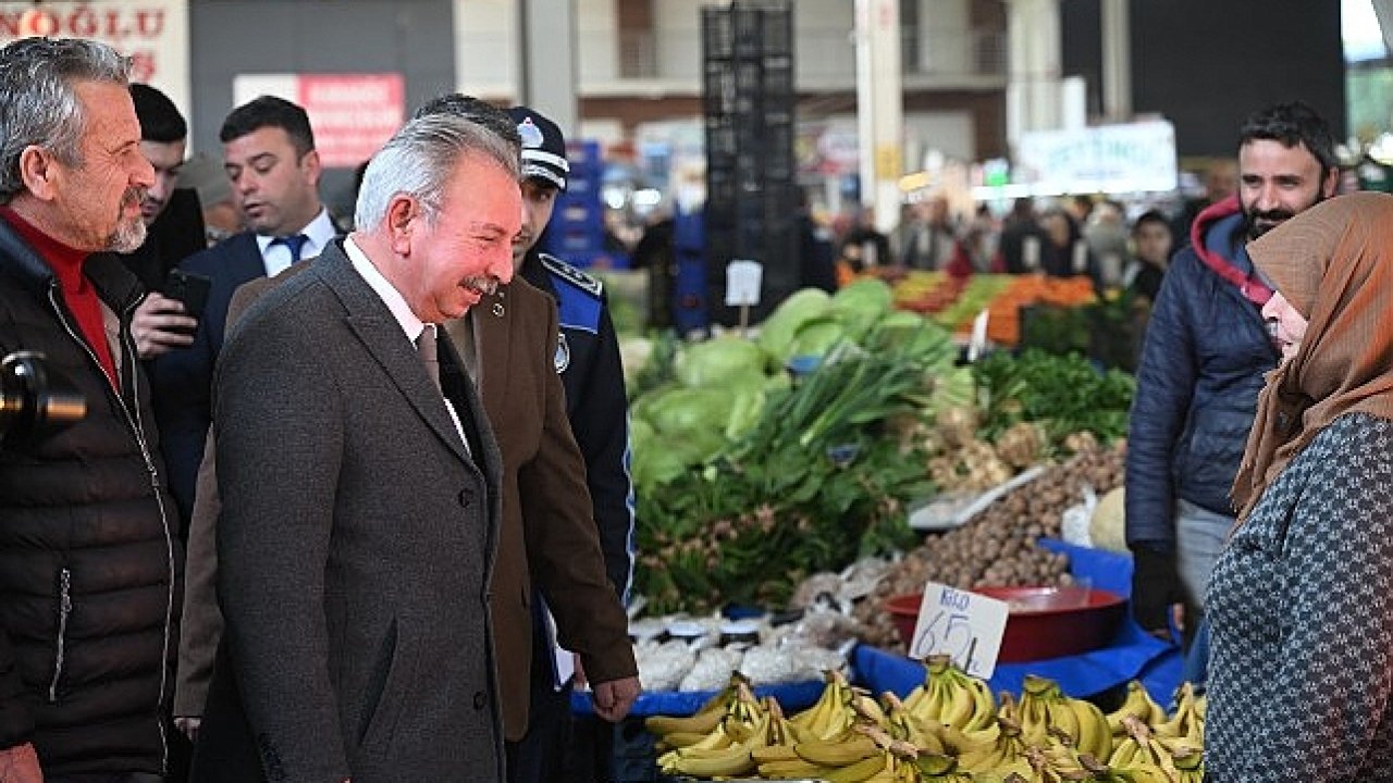 Başkan Mazlum Nurlu Çarşamba Pazarında Vatandaşlarla Buluştu