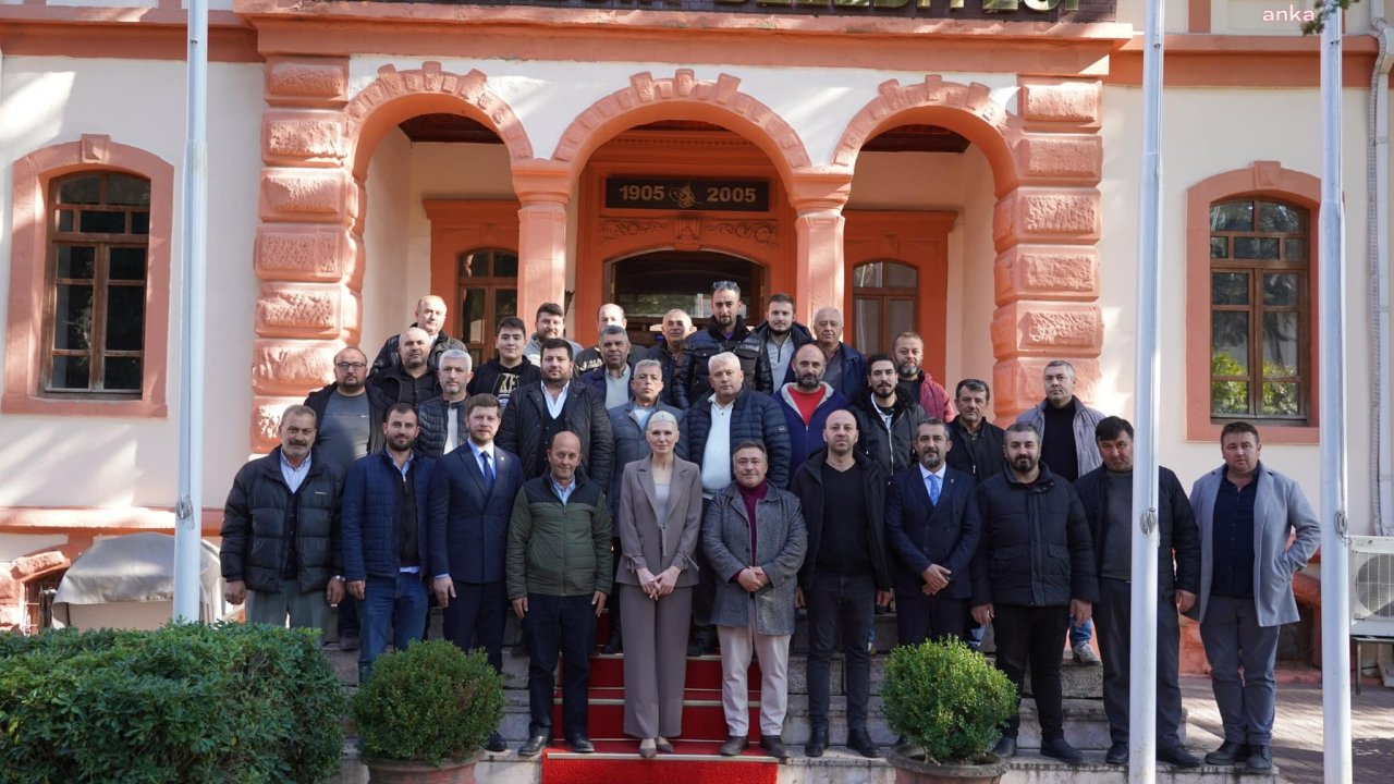 Bilecik Belediye Başkanı Subaşı, Otomobilciler Esnaf Odası Başkanı Aydeniz'i ağırladı 