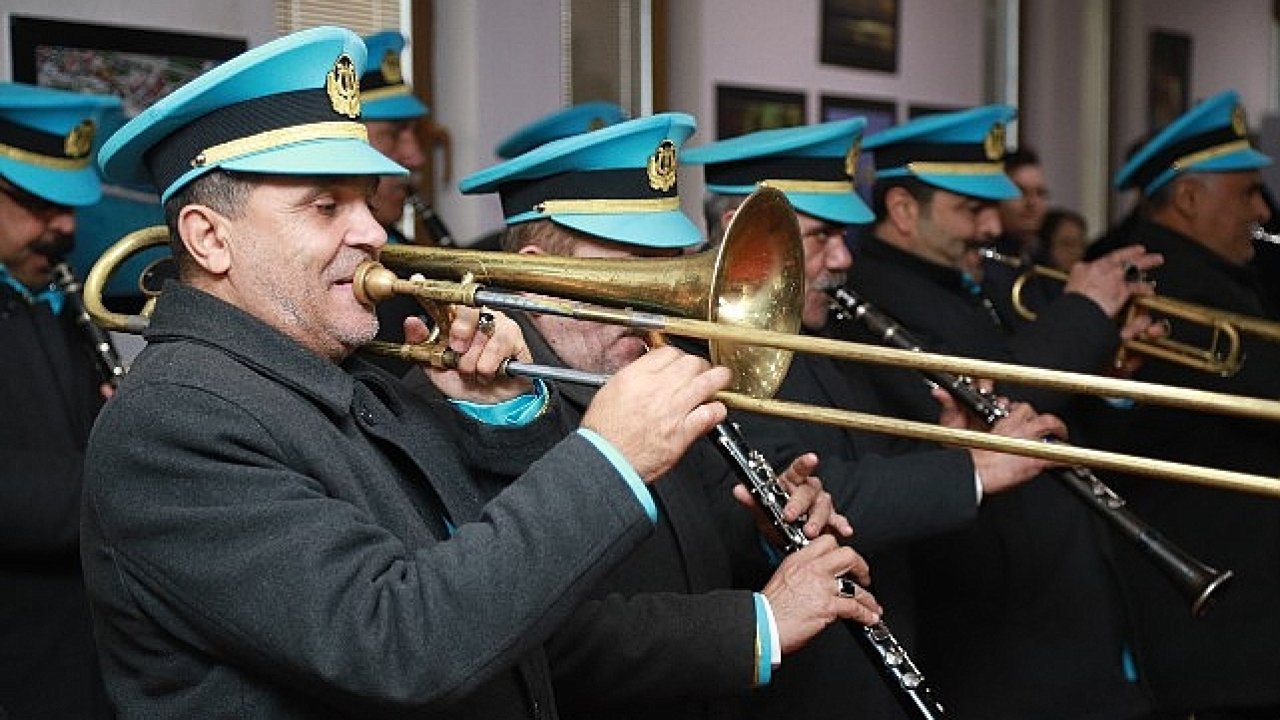 Burhaniye’de “20. Zeytin ve Zeytinyağı Hasat Festivali” başladı