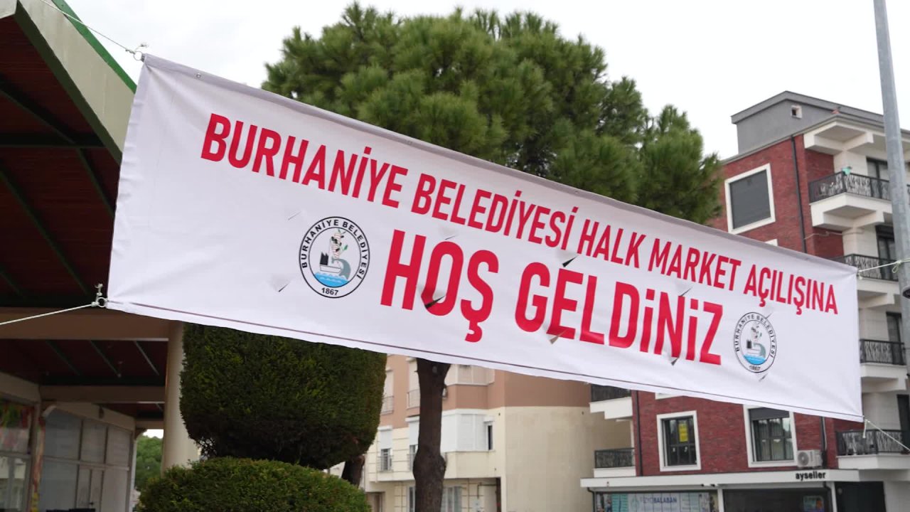 Burhaniye'de Halk Market hizmete açıldı