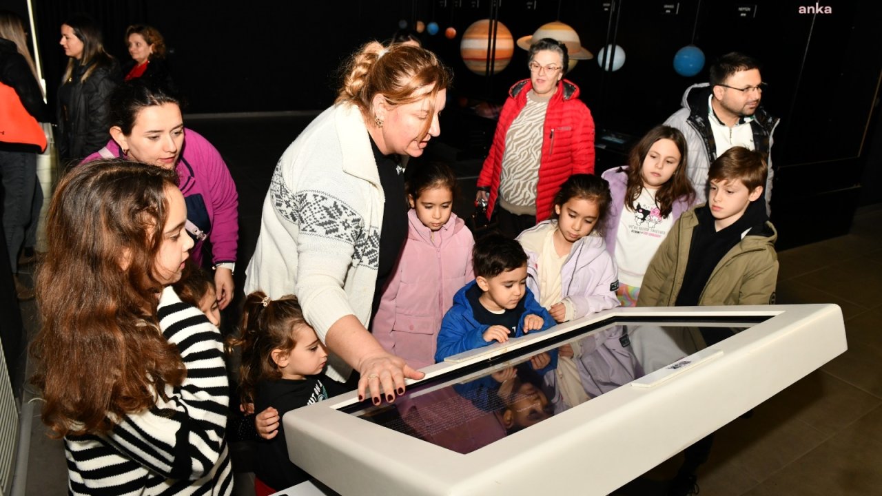 Çiğli Belediyesi Astronomi, Havacılık ve Uzay Kampüsü’ne öğrencilerden yoğun ilgi