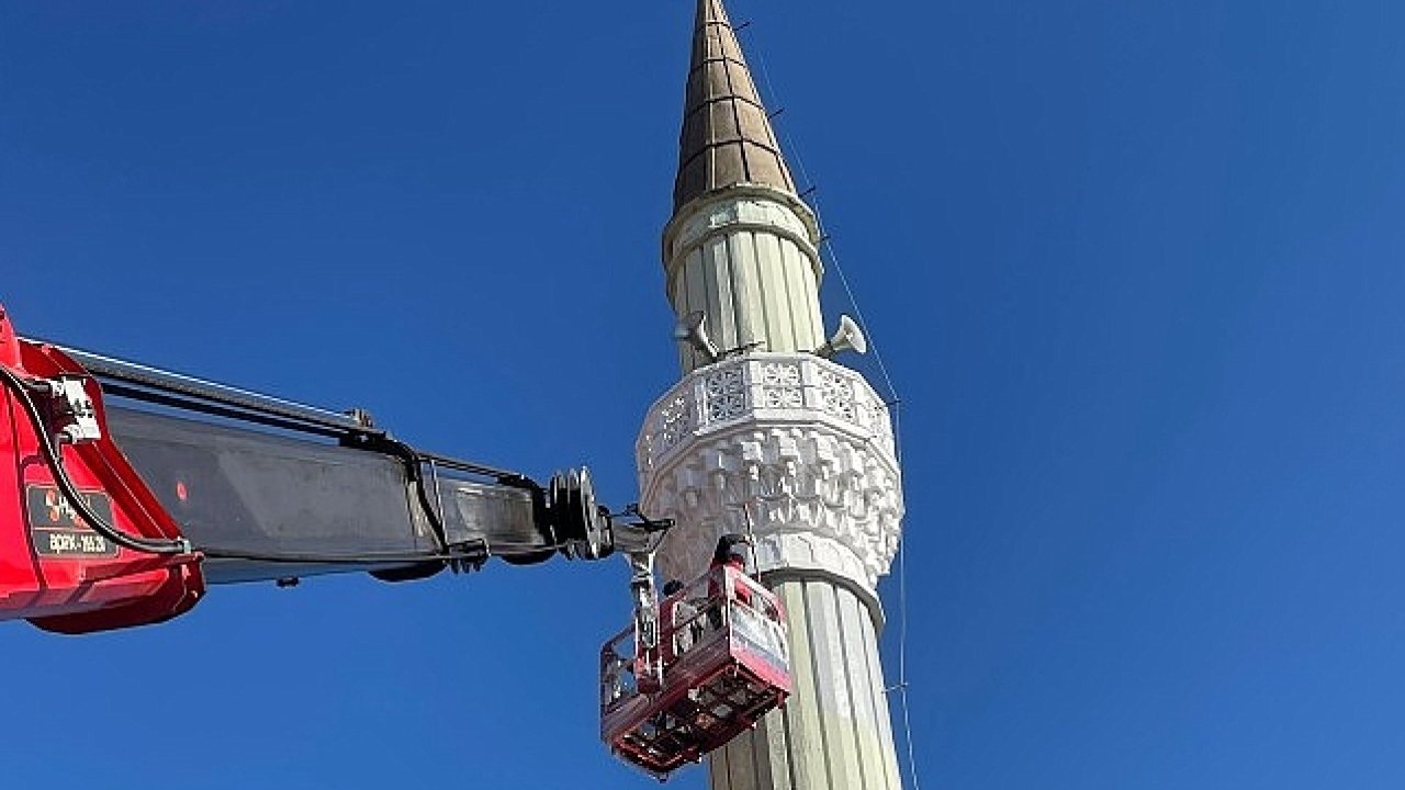 Hacıhızır Bağlar Yolu Camii'nin dış cephesi yenilendi