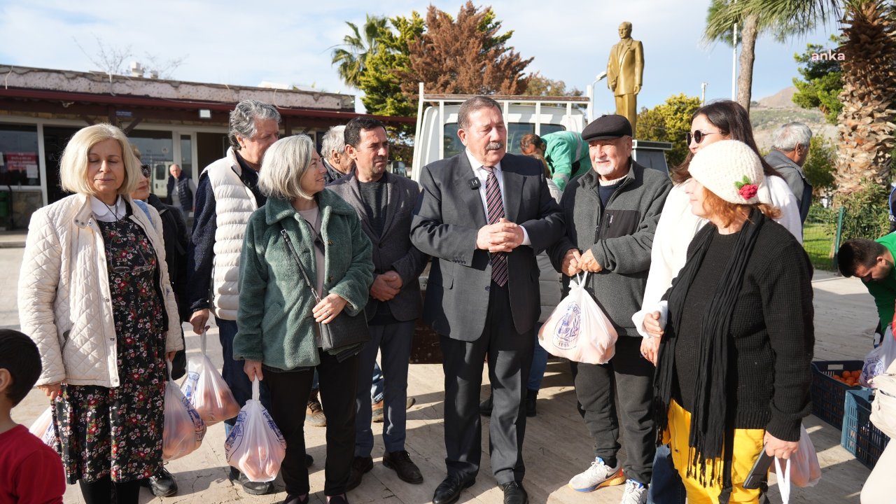 Milas Belediyesi'nin ücretsiz portakal dağıtımı devam ediyor