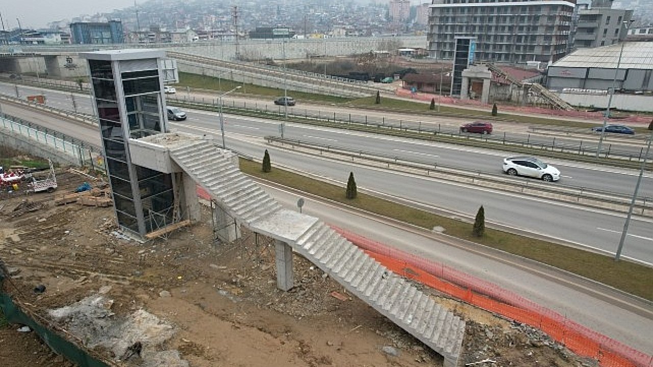 Solaklar Üst Geçidi'nin yüzde 75'i tamam