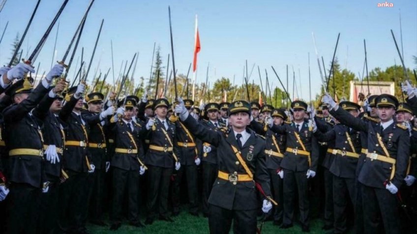 TSK'dan ihracı istenen teğmenler...Teğmenlerin yazılı savunmaları tamamlanmak üzere,  16 Ocak'ta YDK'da sözlü savunma yapılacak