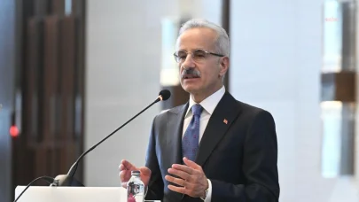 6 Şubat depremlerinin ikinci yılı... Uraloğlu: ''Deprem bölgelerimizin zarar gören ulaşım ve altyapı ağlarını yeniden hızlıca inşa ettik''