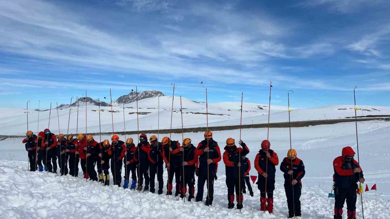 AFAD’dan Van’da çığ eğitimi