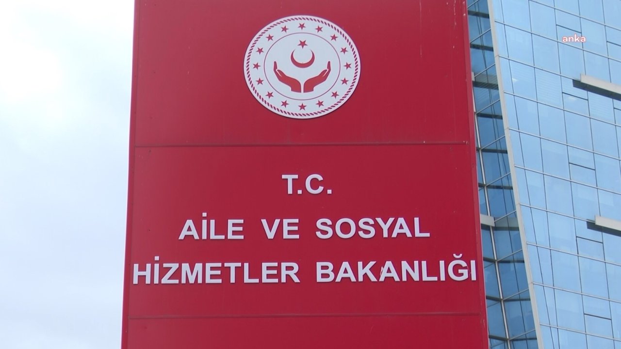 Aile ve Sosyal Hizmetler Bakanlığı, “Ebeveynler için Dijital Farkındalık Atölyesi” düzenledi