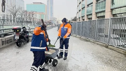 Akom Saat Verdi: Öğle Saatlerine Dikkat