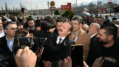 Anahtar Parti Genel Başkanı Ağıralioğlu: İsrail, Golan Tepeleri'ni geçti. Bugün Lübnan'a saldırılıyor. Siyasetin bütün lakırtısı kim cumhurbaşkanı olacak