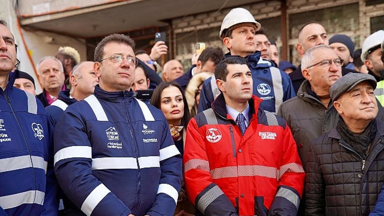 Avcılar'da Ekrem İmamoğlu'nun Katılımıyla Riskli Bina Yıkımı Yapıldı