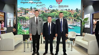 Başkan Böcek, EMITT 2025'te Antalya'yı tanıtıyor