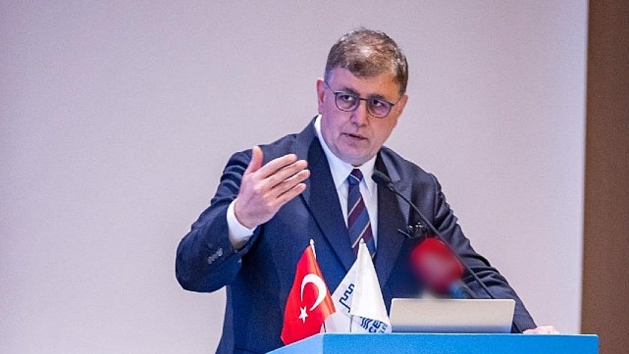 Başkan Tugay Çeşme Nitelikli Tarım Çalıştayı'nı açtı