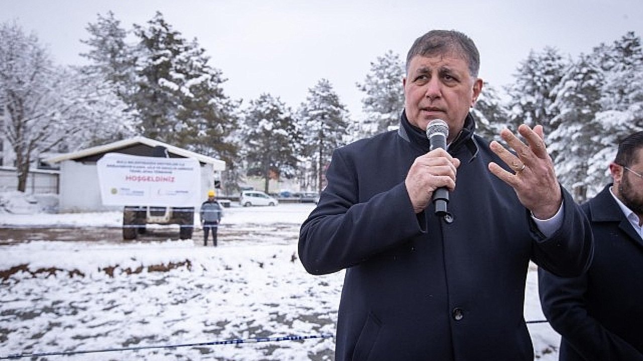 Başkan Tugay Malatya'da temel atma töreninde konuştu  “Elimizden geleni yapmaya devam edeceğiz"