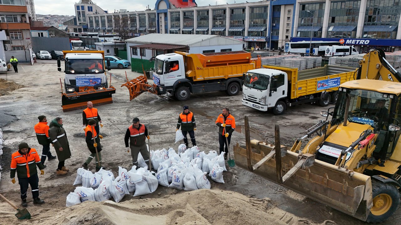 Bayrampaşa Belediyesi, olası kar yağışına hazır 