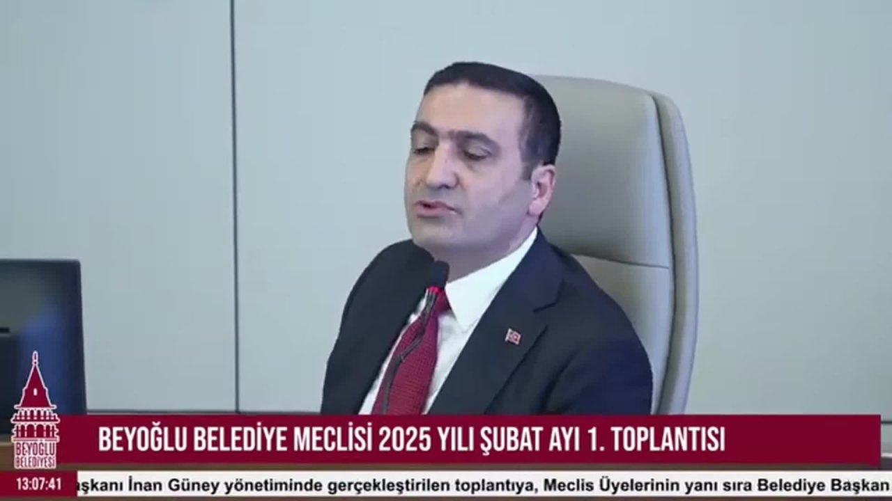 Beyoğlu Belediye Başkanı Güney, AK Parti döneminden bir faturayı gösterdi: “Madem Noel kutlanmaz, niye kurabiyesine 760 bin TL veriyorsun?”