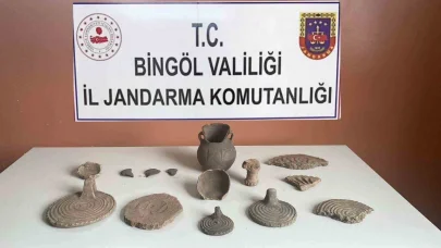 Bingöl’de tarihi eser niteliğinde çömlek parçaları ele geçirildi