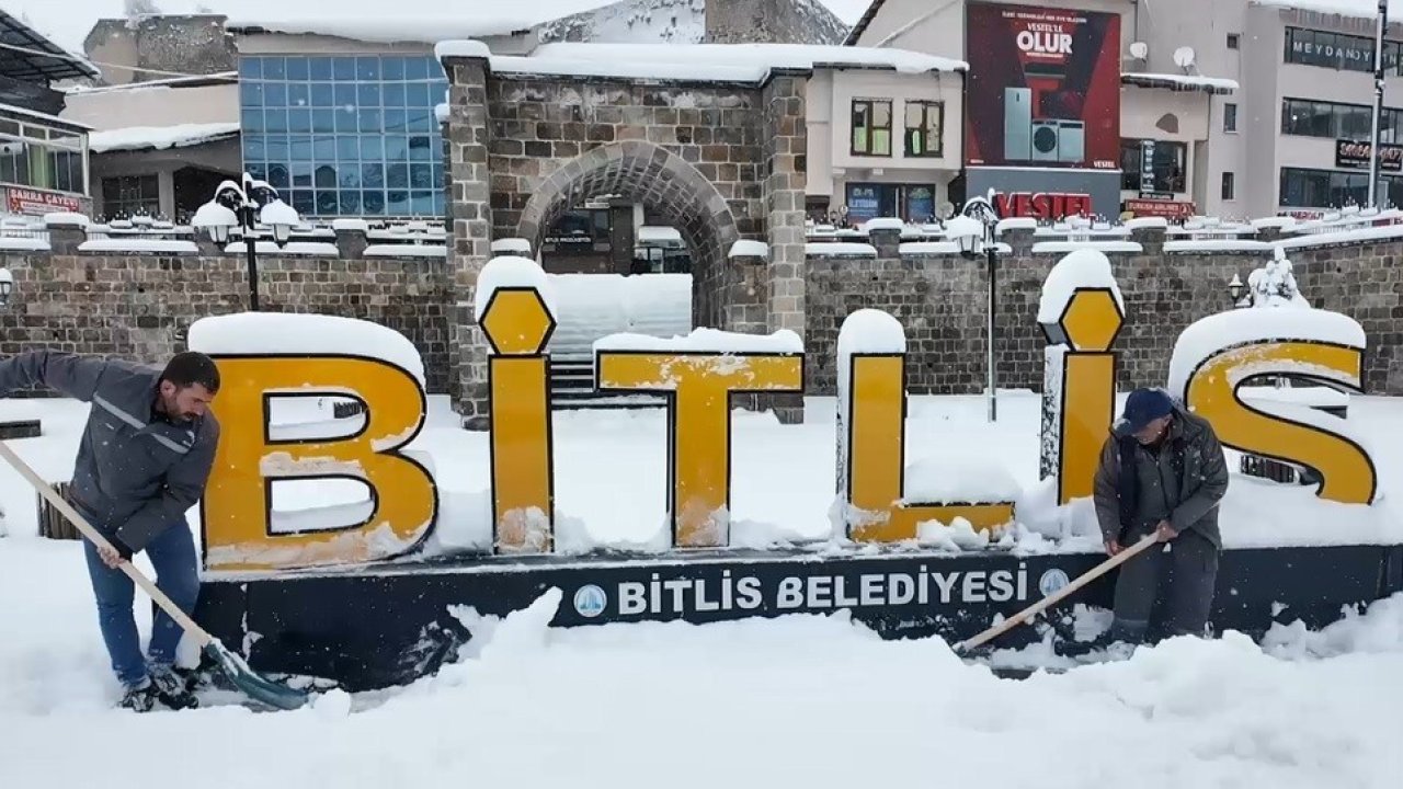 Bitlis’te 300 köy yolu ulaşıma kapandı