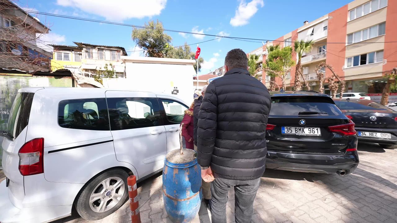 Buca Belediyesi Çınarlar Buluşma Noktası’nı hizmete açtı