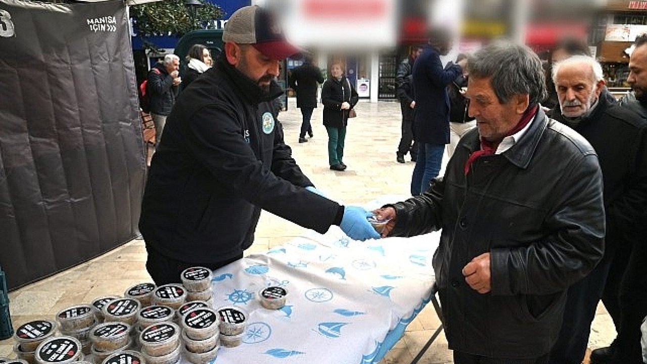 Büyükşehir Belediyesi Depremde Hayatını Kaybedenleri Andı