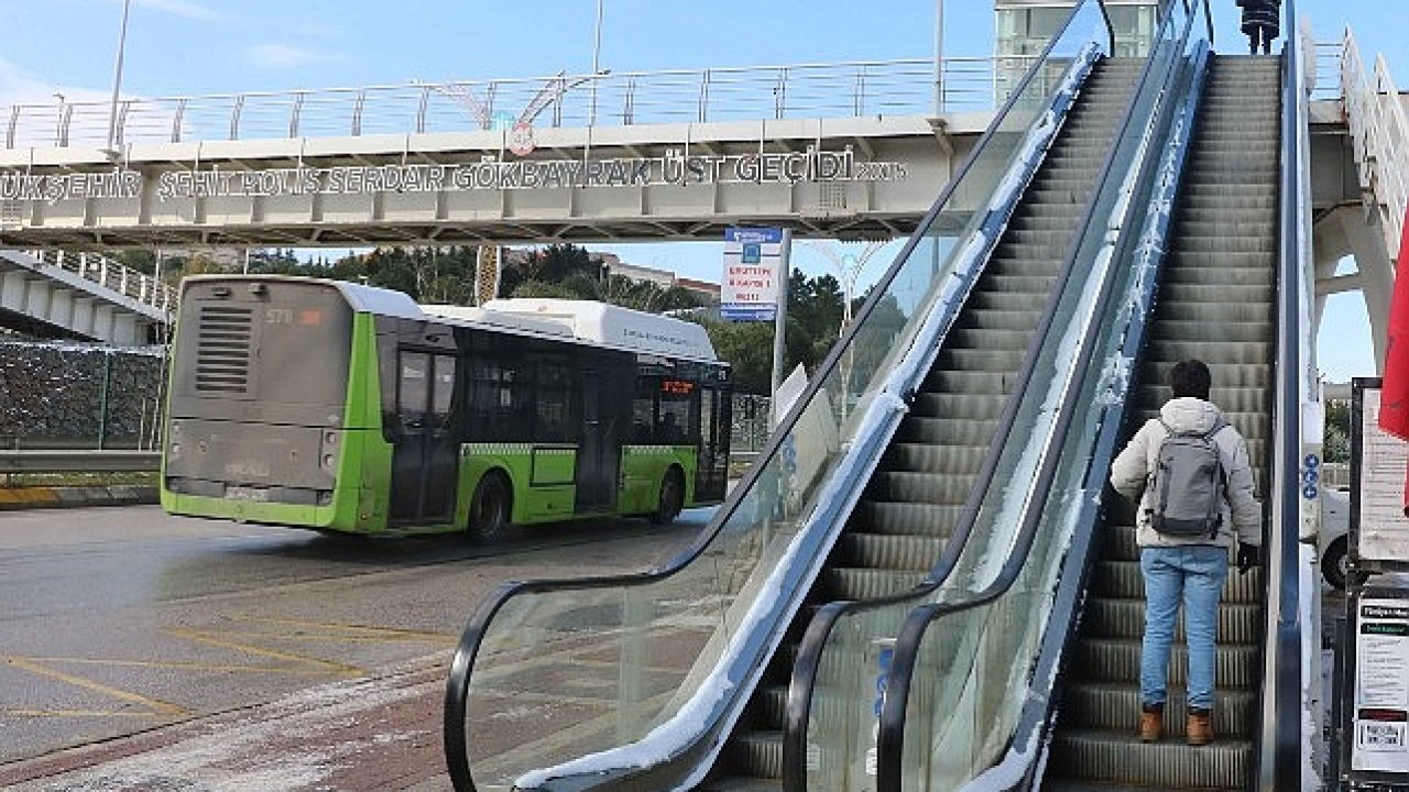  Büyükşehir Belediyesi tedbiri elden bırakmıyor, tüm önlemleri alıyor;  Yürüyen merdivenler donmaya karşı 7/24 çalışacak