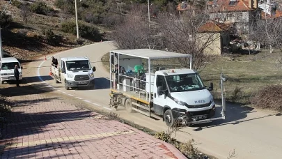 Büyükşehir'den Korkuteli'nin mahallelerinde yoğun çalışma