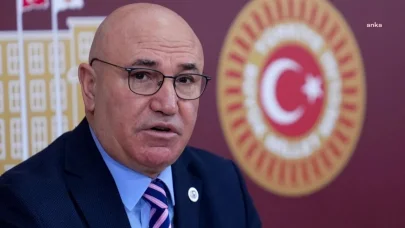 CHP'li Tanal'dan AK Parti Kongresi'nde delegelere 4 bin TL'lik saat hediyesine tepki: Siyasi etik ve hukuk açısından bu rüşvet değilse nedir? Cumhuriyet savcıları nerede?