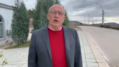 CHP’li Utku Çakırözer: RTÜK Başkanı işi gücü bırakmış yine kanallara aba altından sopa gösteriyor