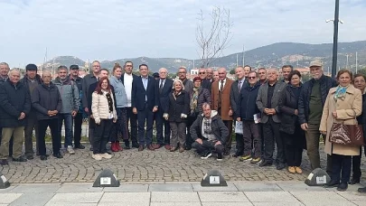 CHP'li Yankı Bağcıoğlu Foça'da Emekli Askerlerle Buluştu