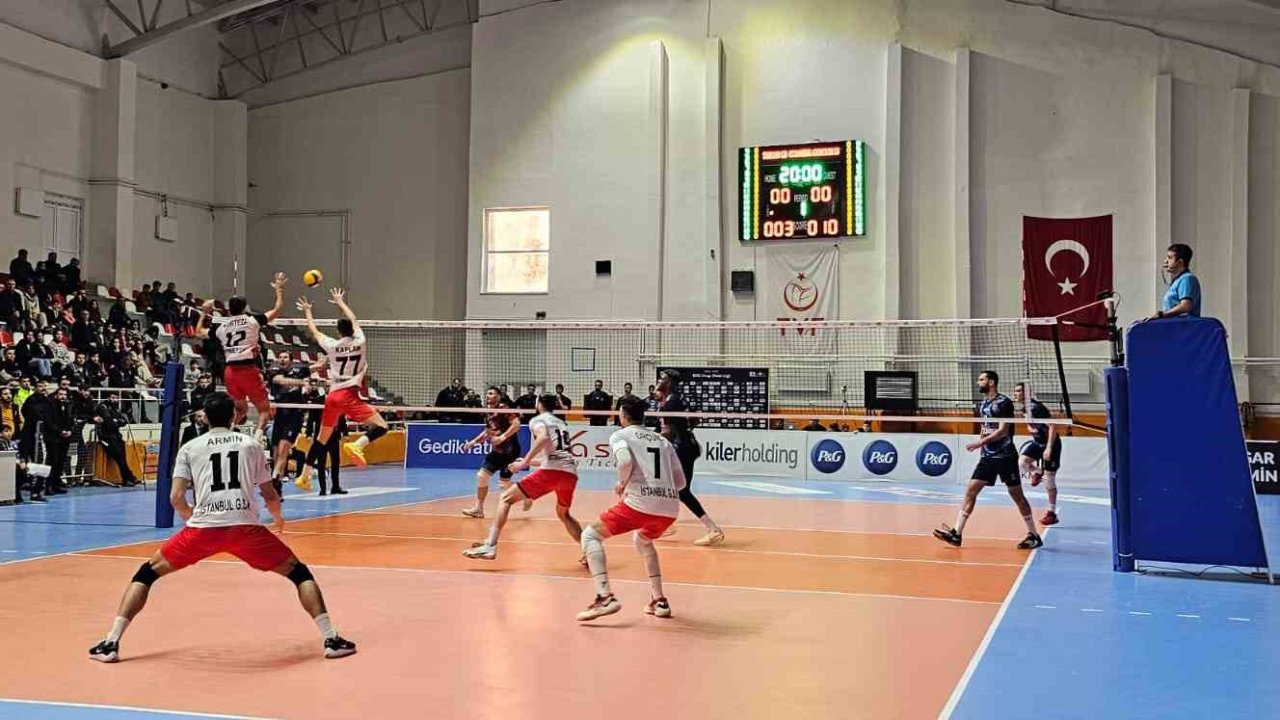 Efeler Ligi: TÜRŞAD: 1 - İstanbul Gençlik SK: 3