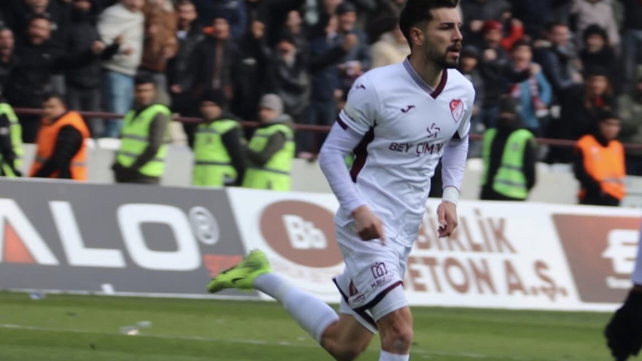 Elazığspor’da Vanspor FK maçının kahramanı Alpay Koldaş