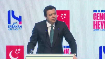 "Erbakan; Gençlik ve Heyecan" anma etkinliği… Mahmut Arıkan, "Evine ekmek götürmeyen baba, tenceresi kaynamayan anne için varız"