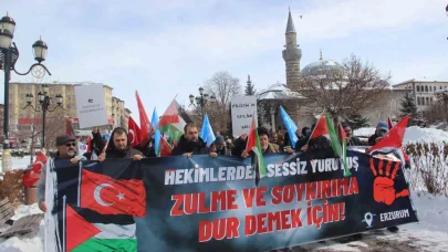 Erzurum’da sağlıkçıların sessiz yürüyüşü 67 haftadır sürüyor