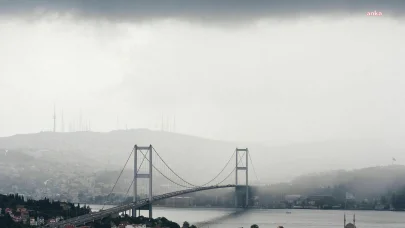 İstanbul Boğazı’nda gemi trafiği askıya alındı