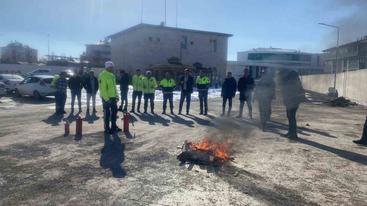 İtfaiyeden polislere "Yangın Güvenliği Eğitimi"