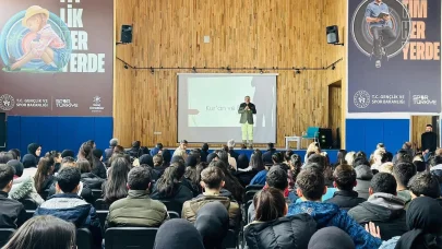 "Kur’an ve Bilim" konulu konferans düzenlendi