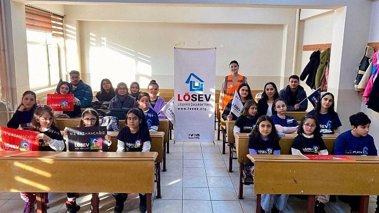 Lösev'den Gönüllü Öğretmenlerle Etüt Projesi Canım Kardeşim Ders Evi Erzurum Ve Malatya'da