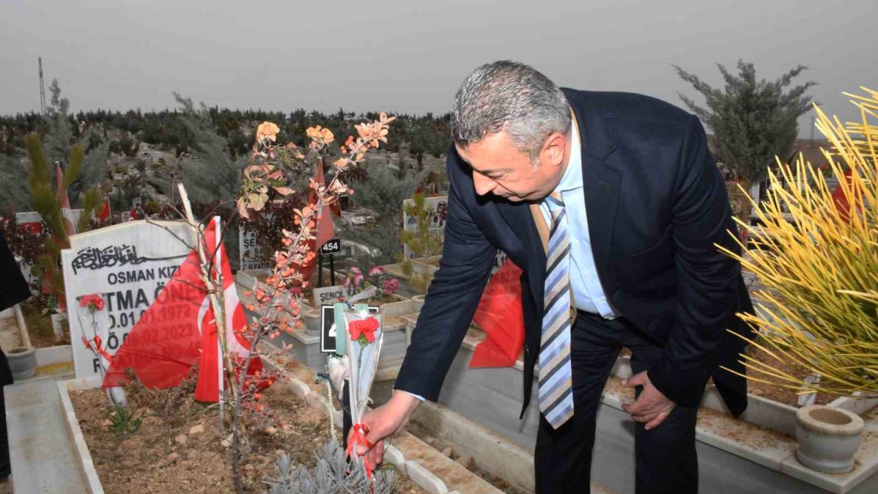 Malatya’da depremde hayatını kaybedenler anılıyor