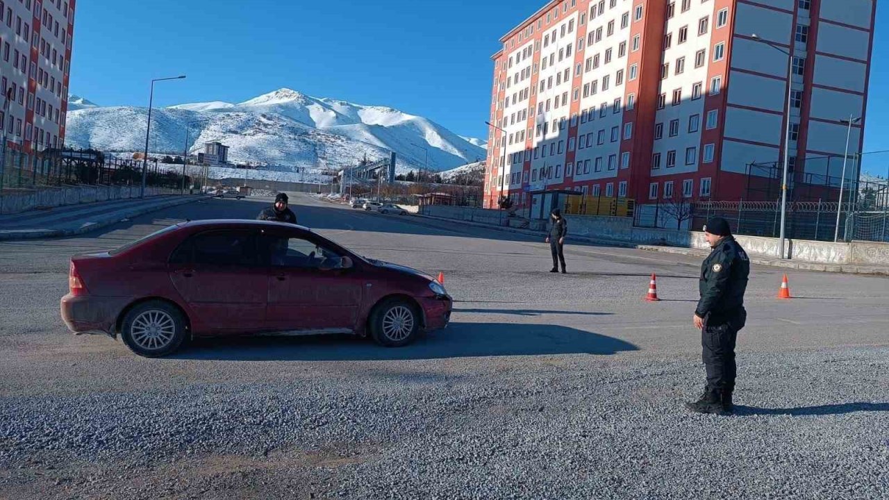 Malatya’da okul ve yurt çevrelerinde güvenlik denetimleri sürüyor