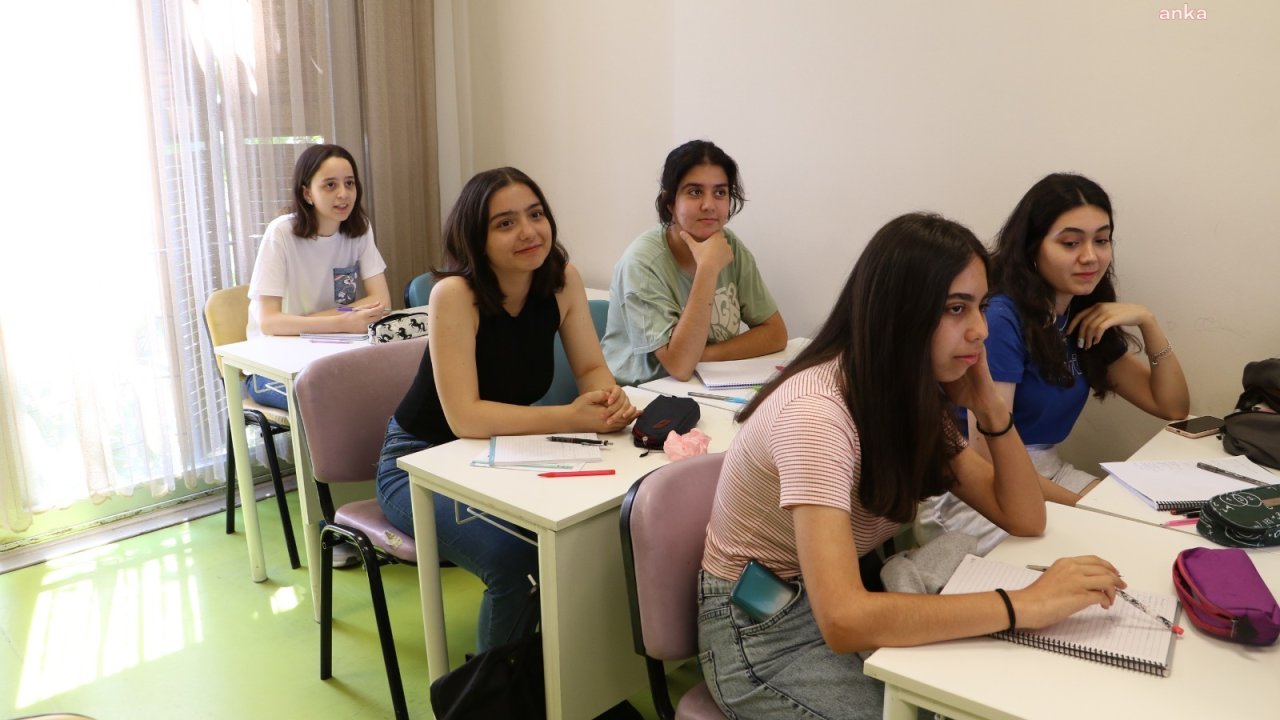 Manisa Büyükşehir Belediye Başkanı Seçer: "Tüm öğrencilerin aynı eğitim hizmetinden yararlanması gerektiğini savunuyoruz"