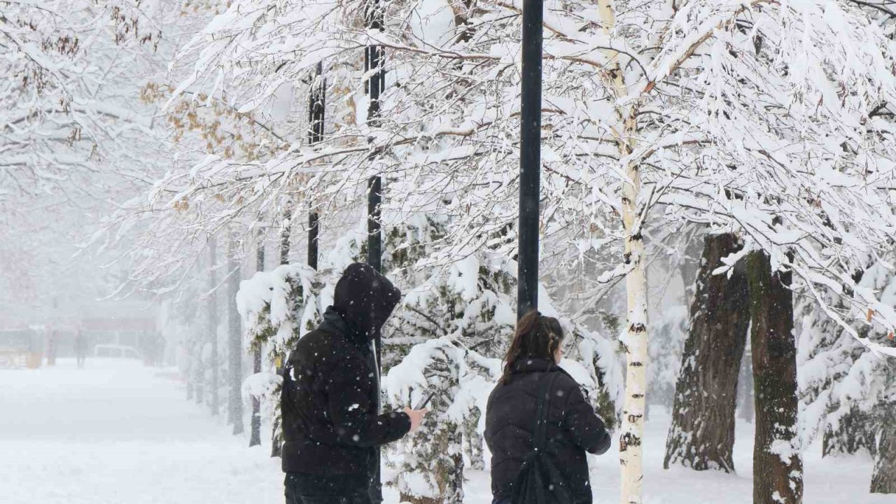 Meteorolojiden Erzincan için yoğun kar yağışı uyarısı